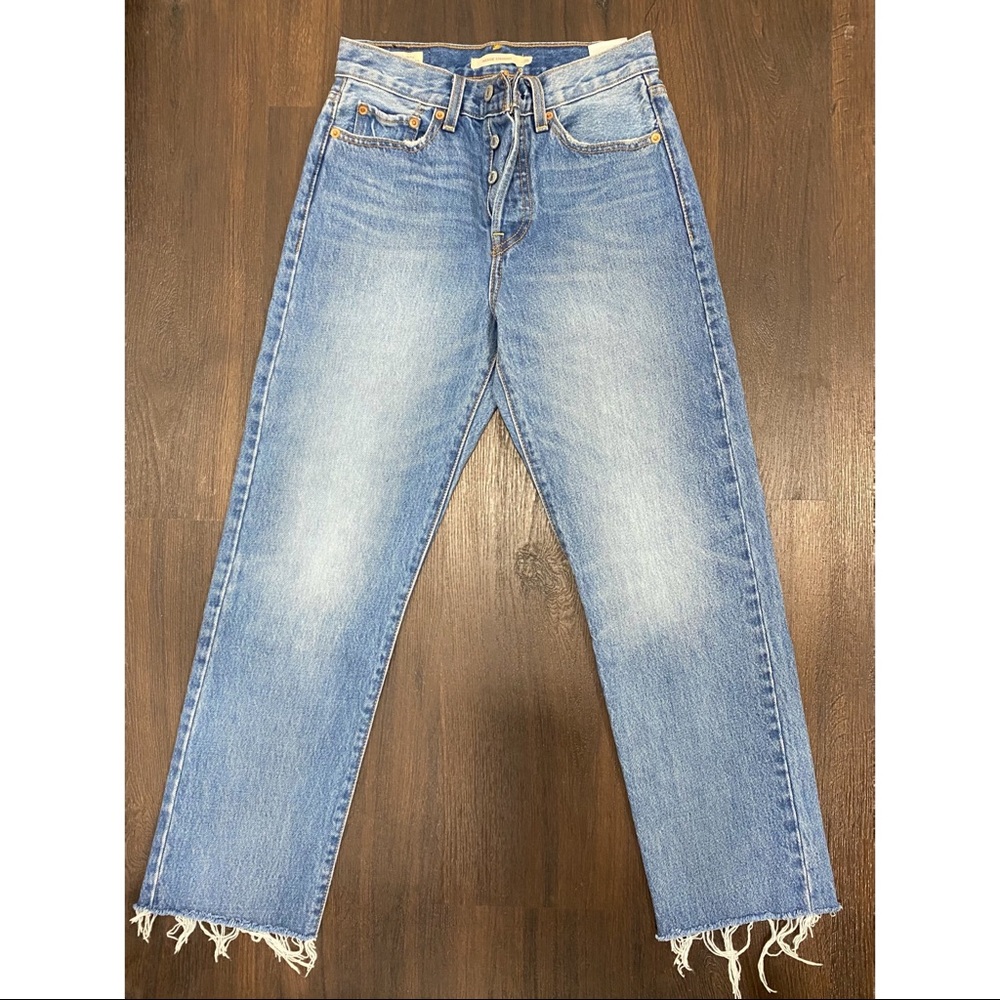 NWOT Levi’s Wedgie Fit Straight Jeans Size 25